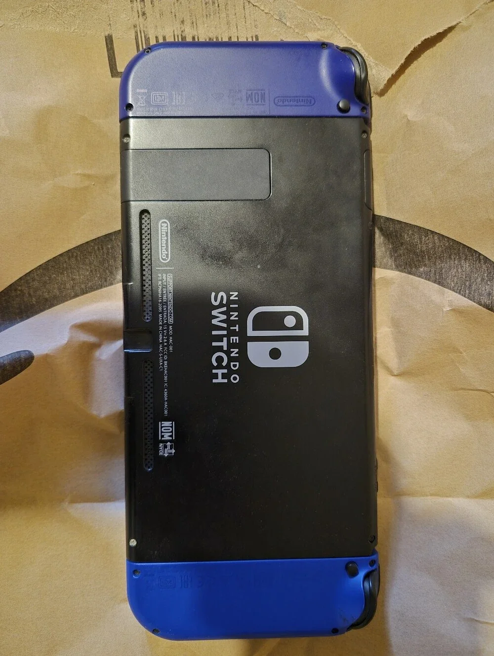 Nintendo Switch With Legend Of Zelda Joy Cons. Docker,hdmi Cable,power Supply,